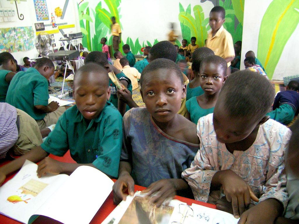 Kinder in einer Schule in Ghana