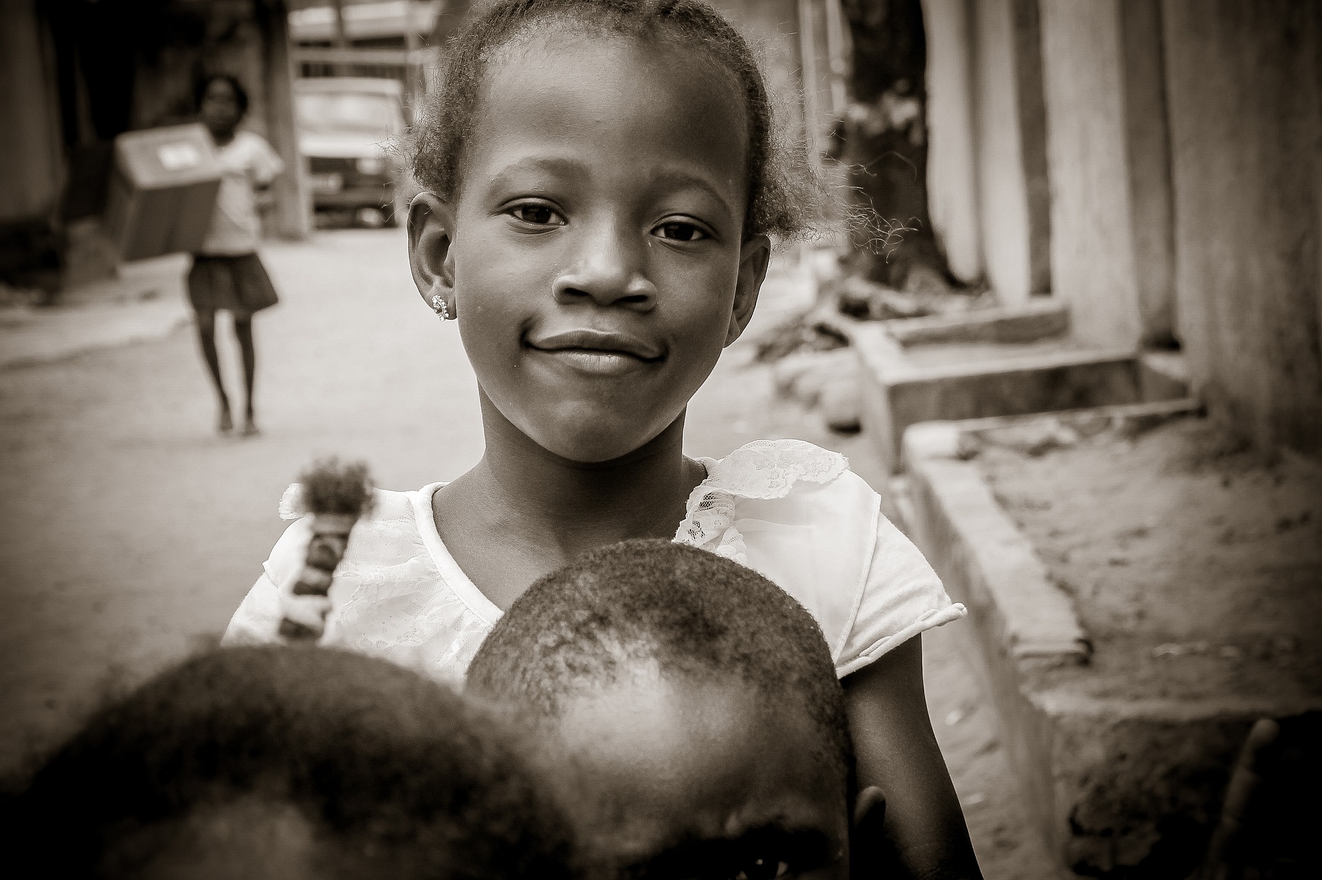 Kinder in Tiwai, Sierra Leone (c) Tourist Board of Sierre Leone