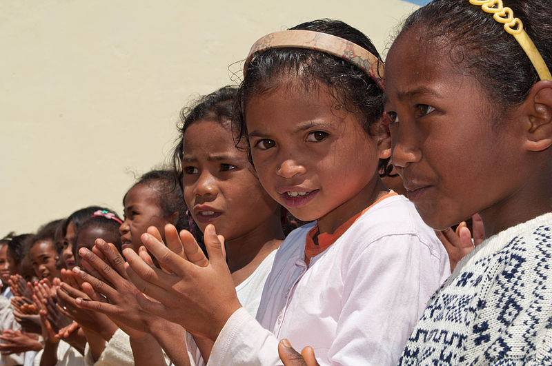 Mädchen auf Madagaskar (c) saveoursmile