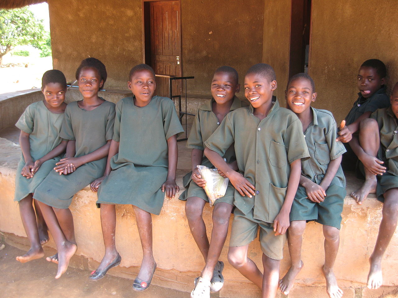Schüler in der Pause in einer Schule in Lusaka (c) DFID CC BY SA 2.0